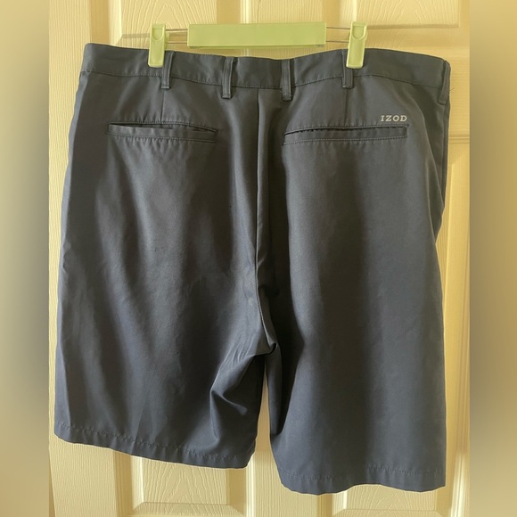 IZod shorts โข Mens size 40 - Picture 3 of 6